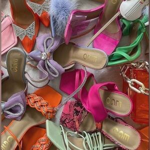 𝐖𝐎𝐌𝐄𝐍'𝐒 𝐒𝐇𝐎𝐄𝐒